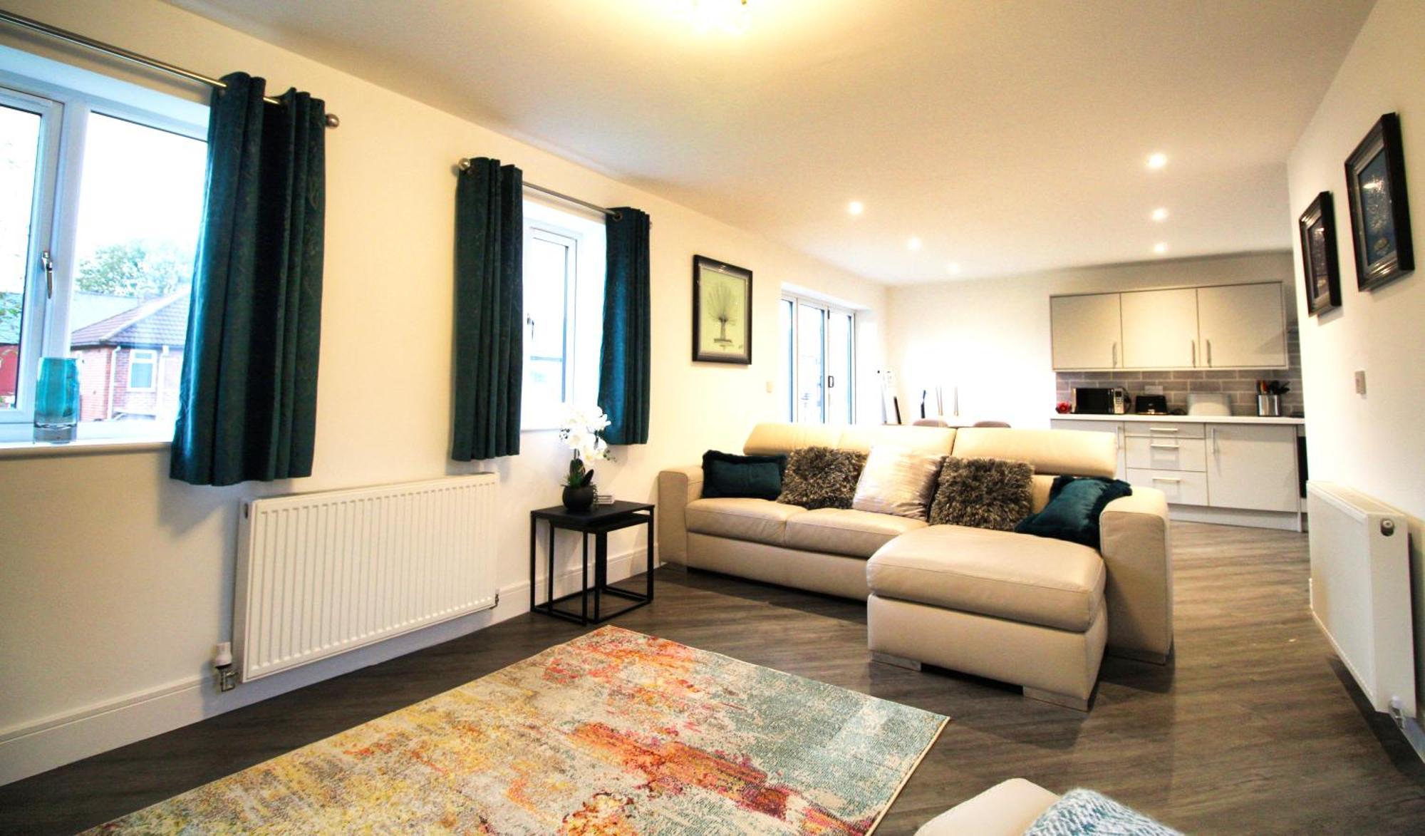 Rotherham - Rawmarsh - Great Customer Feedback - 2 Bed Bungalow - New Build - High End Furnishings - Wheel Chair Accessible - Large Enclosed Garden - Dog Friendly Extérieur photo